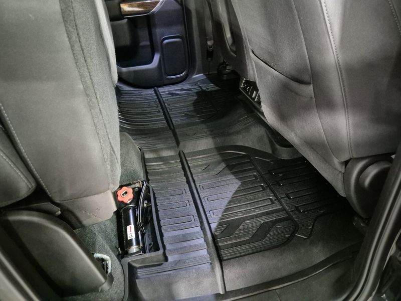 Used 2021 GMC Sierra 1500 ElevationImage 9