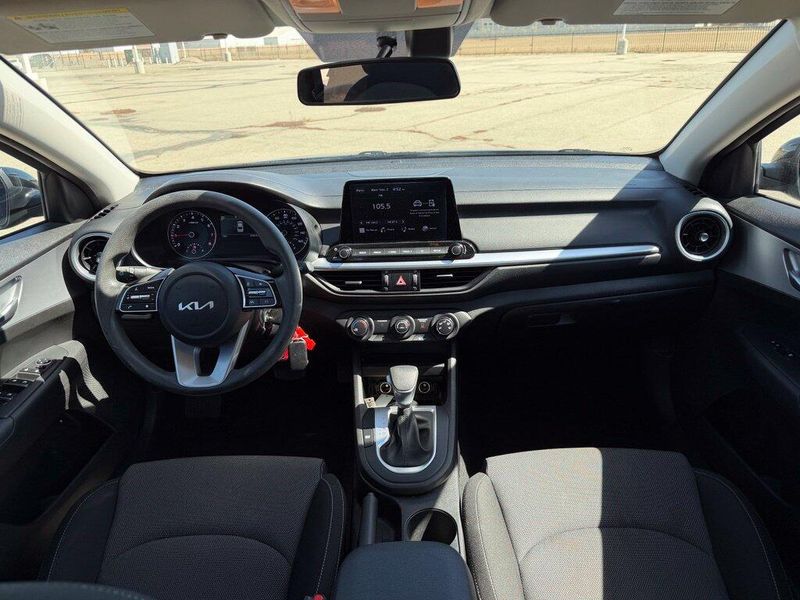 Used 2023 Kia Forte LXSImage 15