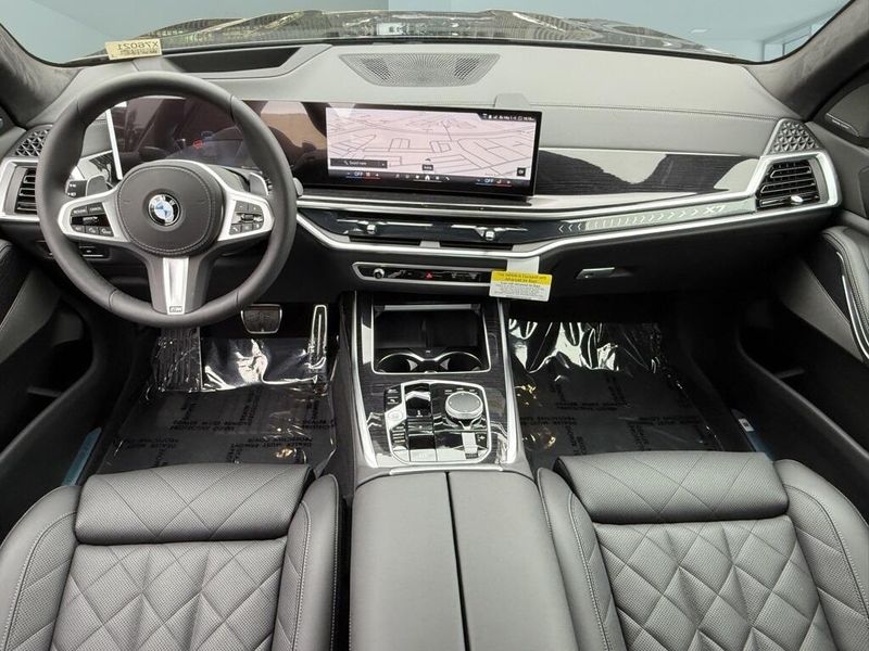 2026 BMW X7 xDrive40iImage 27