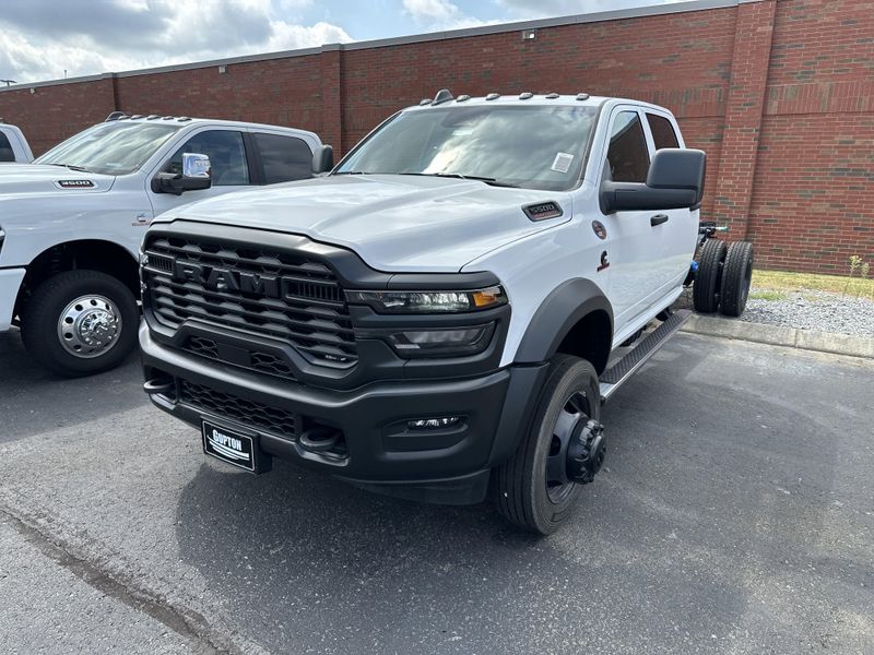 New 2025 RAM 5500 Tradesman Chassis Crew Cab 4x4 84