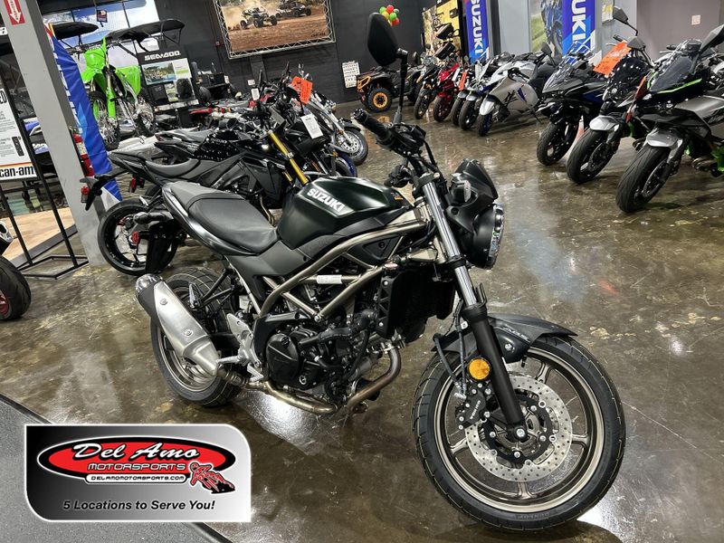 2025 Suzuki SV650 ABS  in a GREEN/BLACK exterior color. Del Amo Motorsports of Redondo Beach (424) 390-7811 delamomotorsports.com 