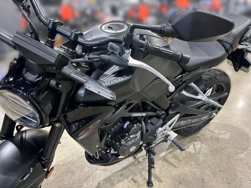 2024 Honda CB300R ABS Image 16