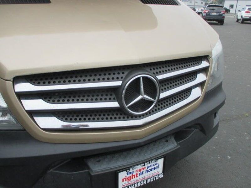 Used 2016 Mercedes-Benz Sprinter 3500 Chassis Image 5
