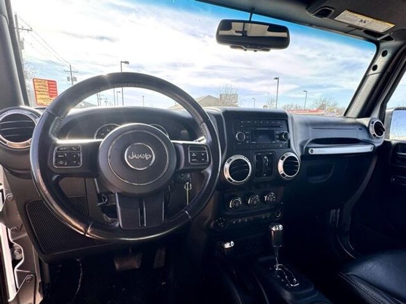 Used 2016 Jeep Wrangler Unlimited SaharaImage 10