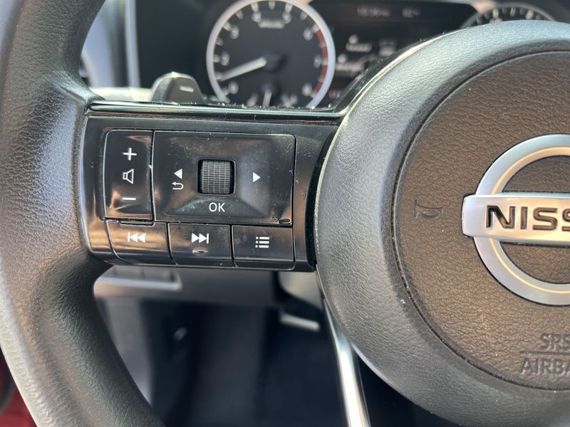 Used 2021 Nissan Rogue SImage 12