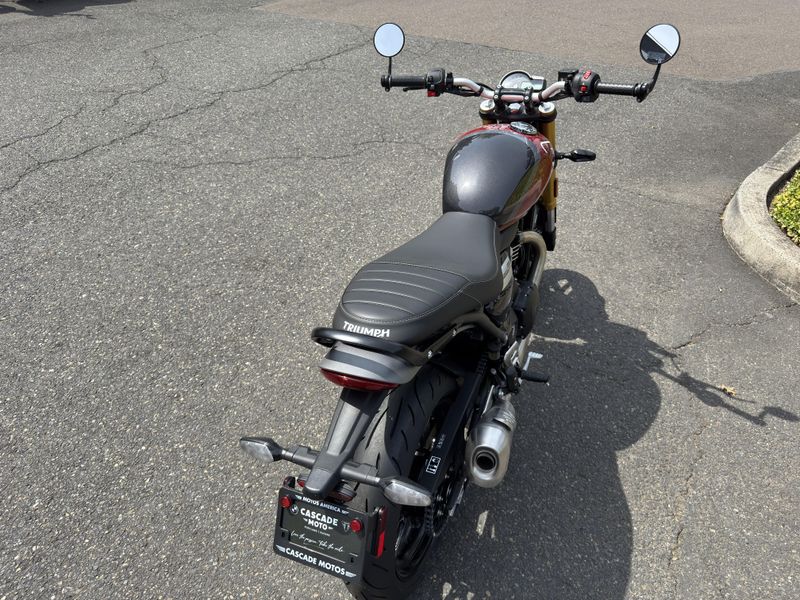 2025 Triumph SPEED 400 - CARNIVAL RED - STORM GREY 
