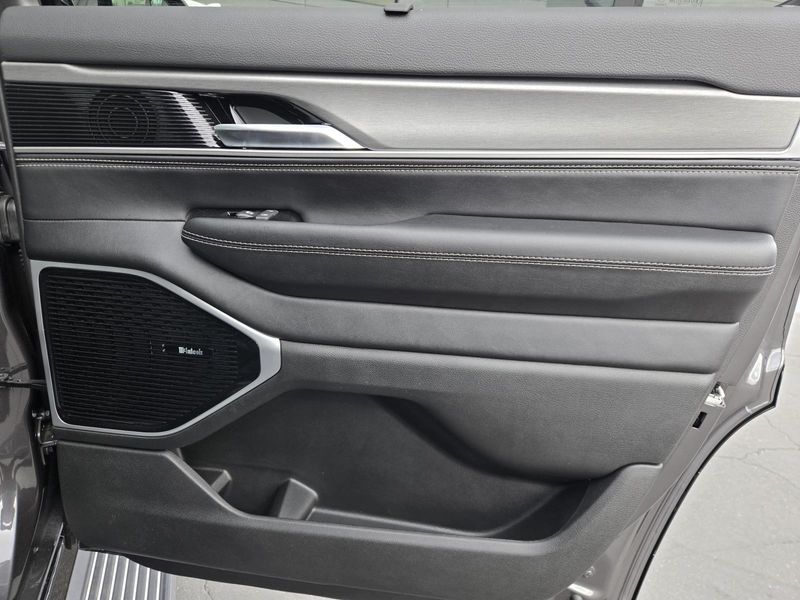 2026 Jeep Grand Wagoneer Limited Reserve 4x4