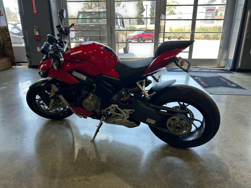 Used 2021 Ducati STREETFIGHTER V4S Image 17