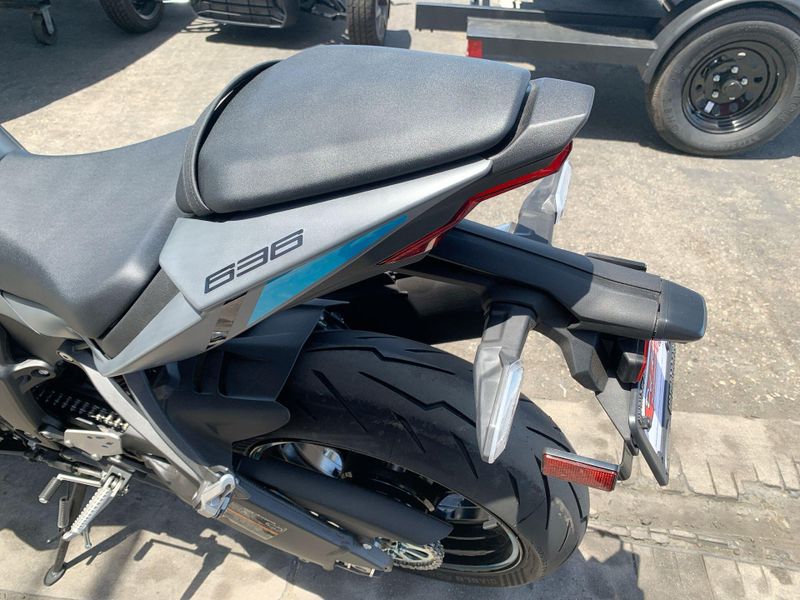 2025 Kawasaki NINJA ZX-6R ABS Image 13