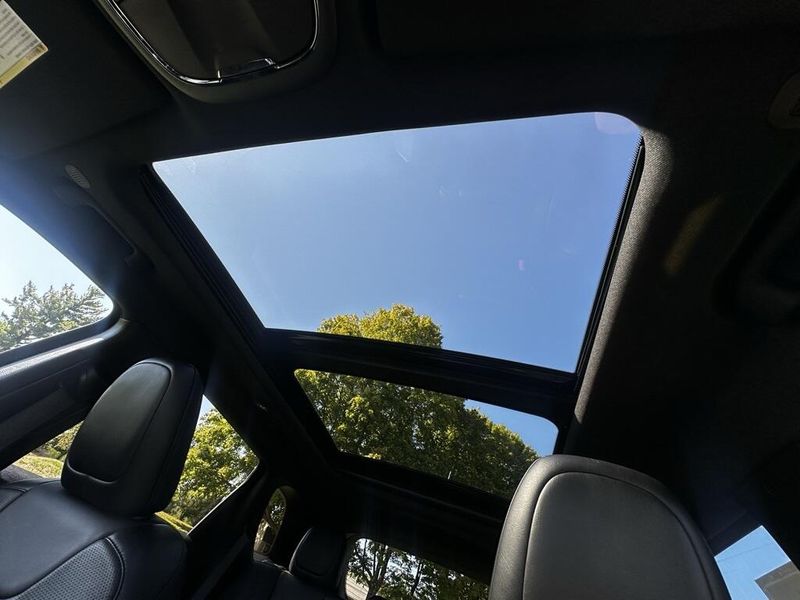 2021 Jeep Cherokee Altitude Latitude Lux photo 22