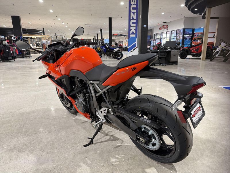 New 2026 Suzuki GSX-8R Image 15