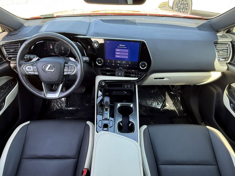 2024 Lexus NX 250Image 28