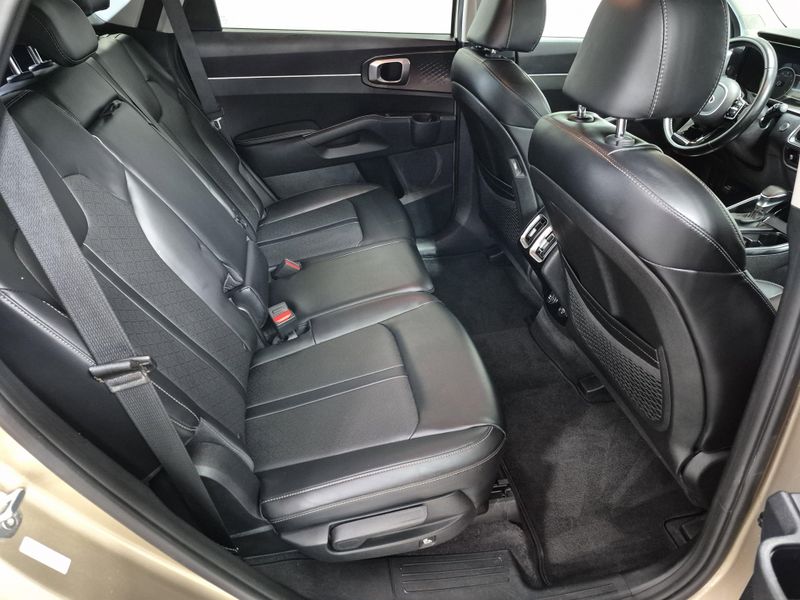 2021 Kia Sorento SImage 11