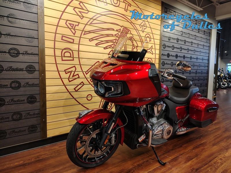 2020 Indian Motorcycle Challenger Limited Image 4