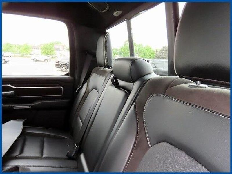 2023 RAM 1500 LaramieImage 10