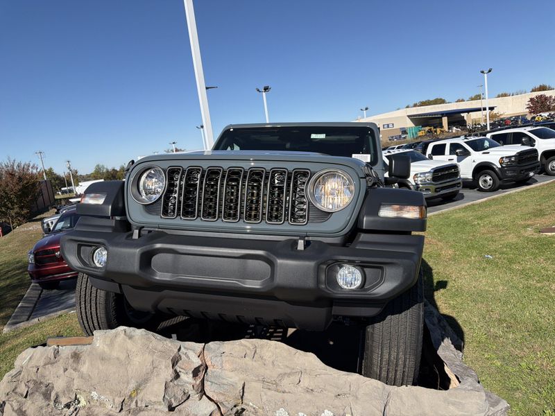 New 2026 Jeep Wrangler 4-door Sport SImage 2