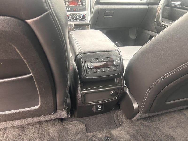 2015 GMC Acadia SLTImage 15