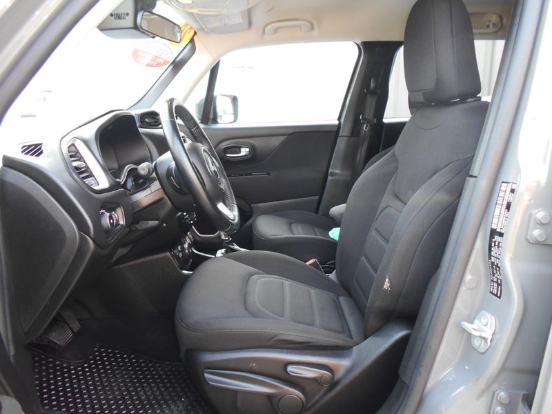 2020 Jeep Renegade LatitudeImage 6