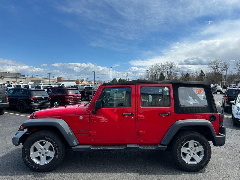 2017 Jeep Wrangler Unlimited SportImage 6