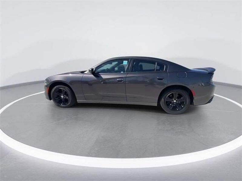 2021 Dodge Charger SXTImage 5