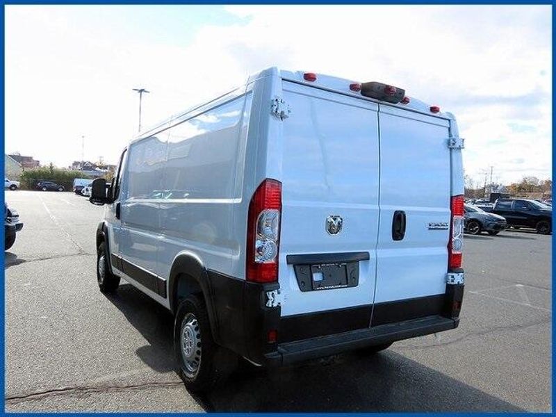 2025 RAM ProMaster Low RoofImage 5