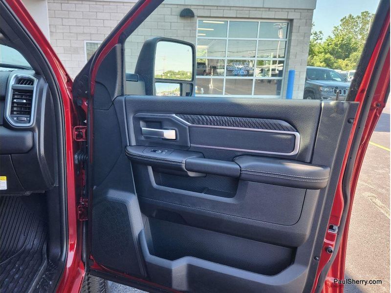 New 2026 RAM 2500 Big Horn Crew Cab 4x4 6'4' Box