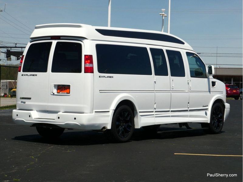 2023 Chevrolet Express Image 11