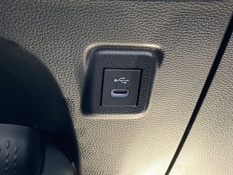 Used 2025 Toyota Corolla LEImage 21