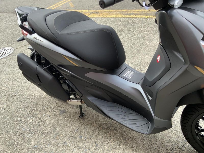 New 2027 PIAGGIO BV 400 25TH ANNIVERSARY 
