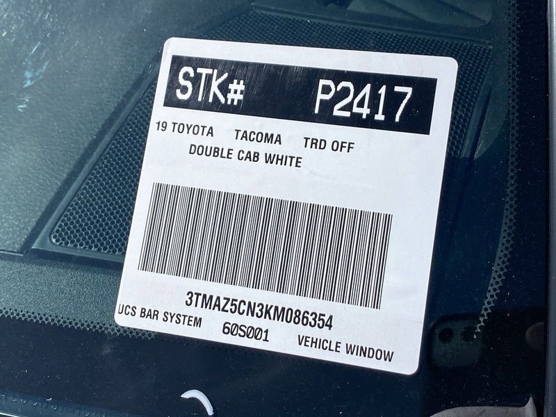 2019 Toyota Tacoma TRD Off-RoadImage 9