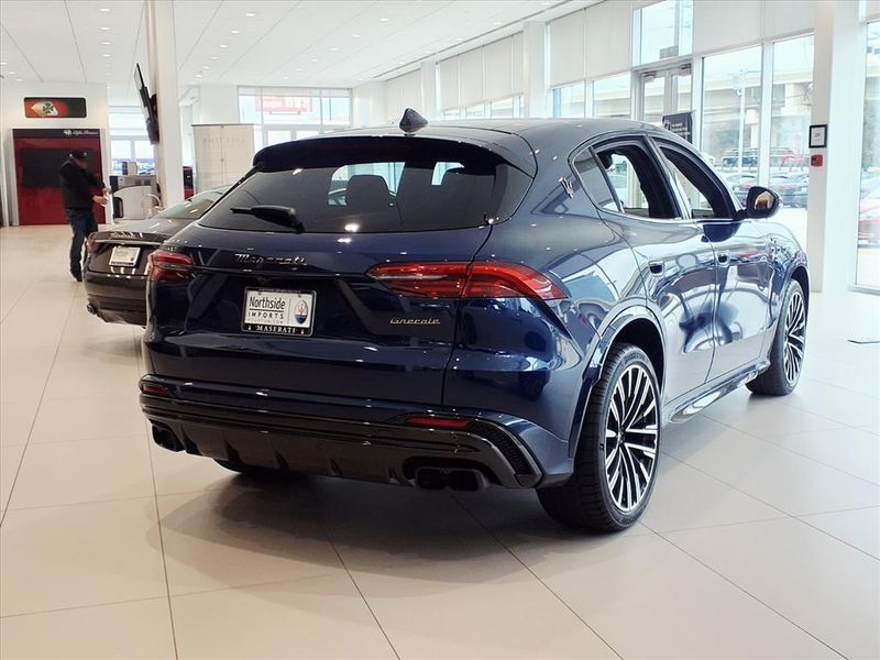 New 2025 Maserati Grecale TrofeoImage 7