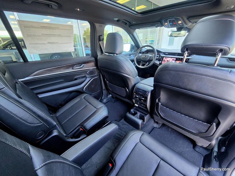 New 2026 Jeep Grand Cherokee L Limited Reserve 4x4