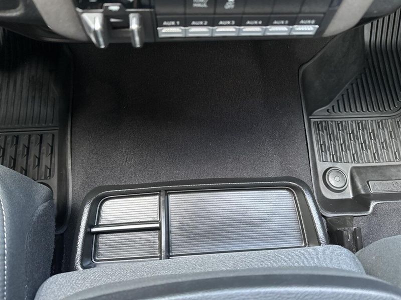2022 RAM 2500 TradesmanImage 29