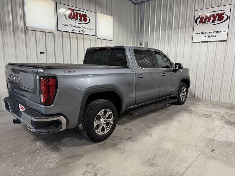 Used 2022 GMC Sierra 1500 Limited SLEImage 3