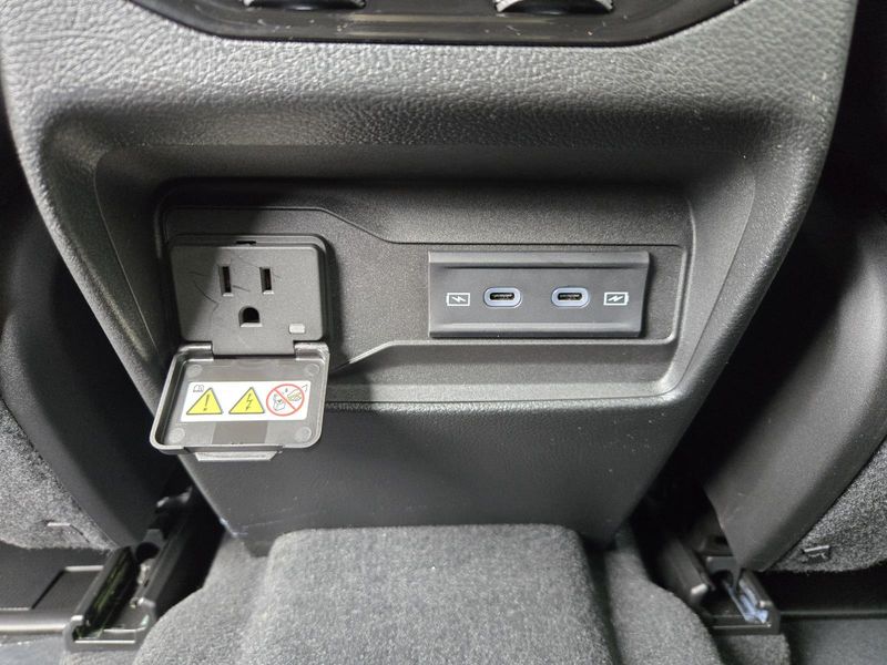 New 2026 Jeep Grand Cherokee L Laredo Altitude 4x4