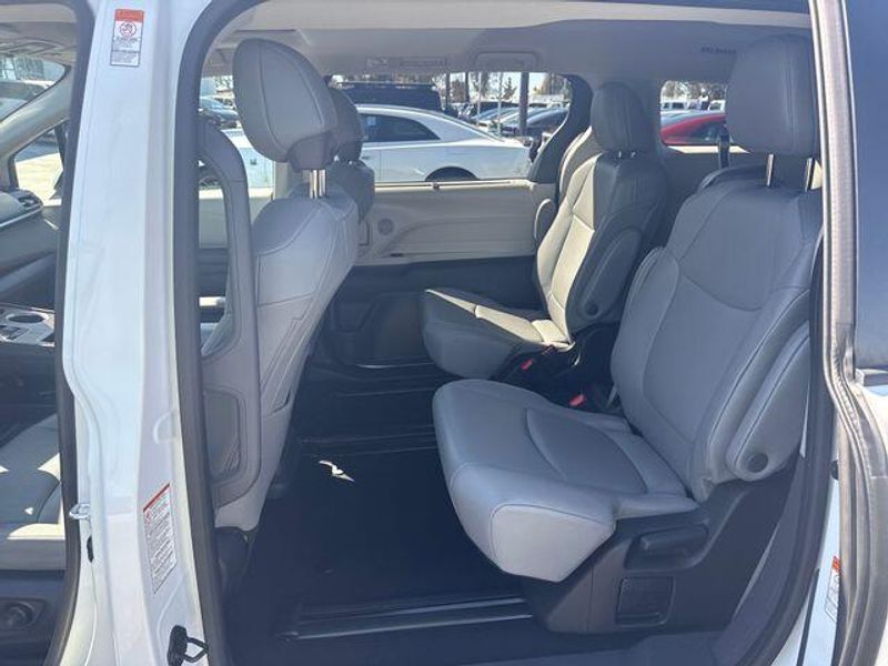 Used 2023 Toyota Sienna XLEImage 19