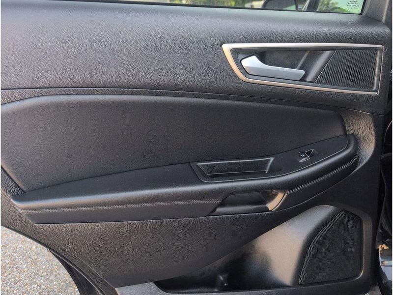 2024 Ford Edge SELImage 30