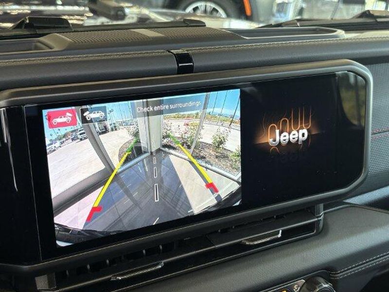 New 2026 Jeep Wrangler 4-door RubiconImage 13