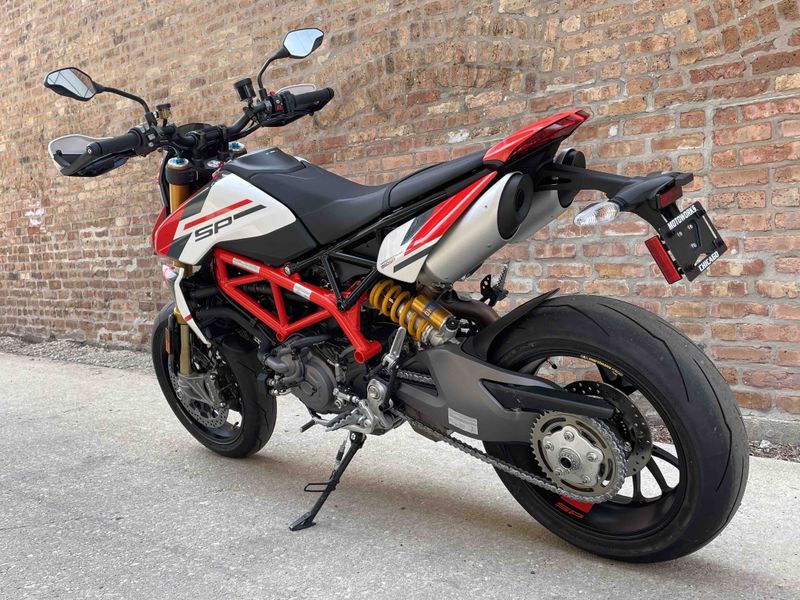 2023 Ducati Hypermotard 950 SPImage 7