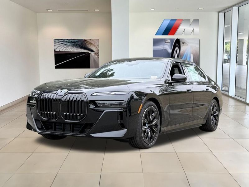 2025 BMW i7 eDrive50Image 2