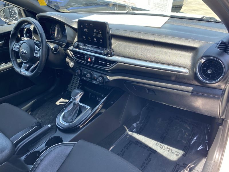 2020 Kia Forte GT-LineImage 9