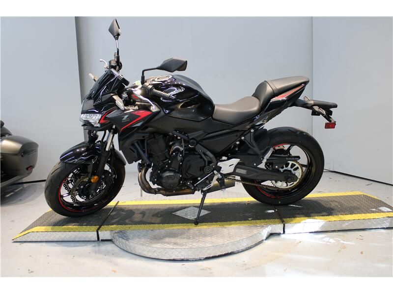 Used 2023 Kawasaki Z650 Image 4
