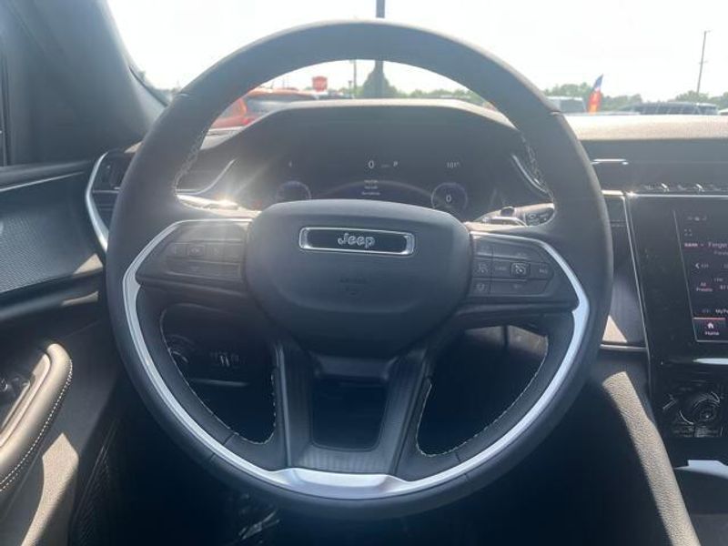 2025 Jeep Grand Cherokee L Altitude X 4x4