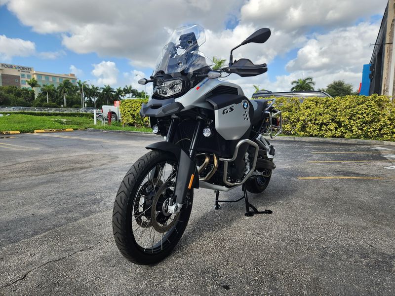 2024 BMW F900GSADVENTURE Image 3