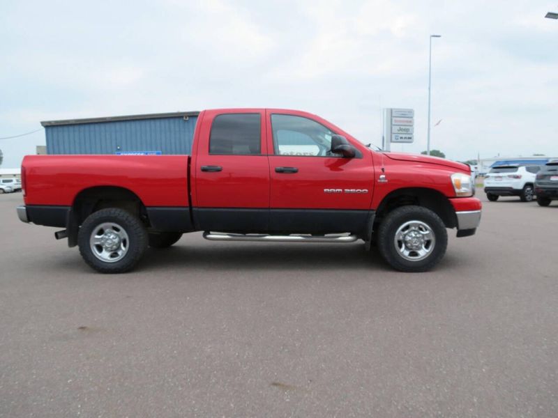 2006 Dodge Ram 2500 SLT 4x4 4dr Quad Cab 6.3 ft. SB PickupImage 1