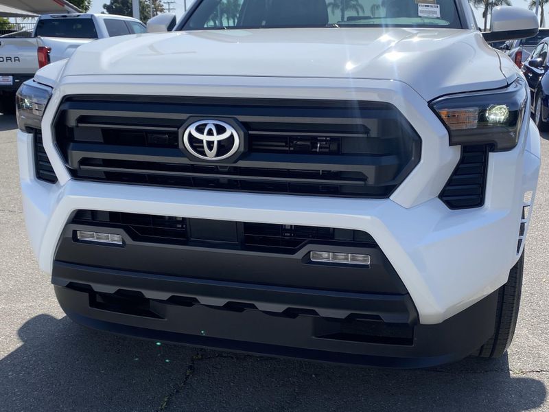 New 2025 Toyota Tacoma SR5Image 6