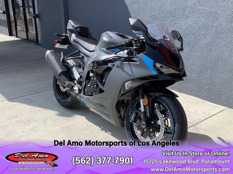 2025 Kawasaki NINJA ZX-6R ABS Image 7