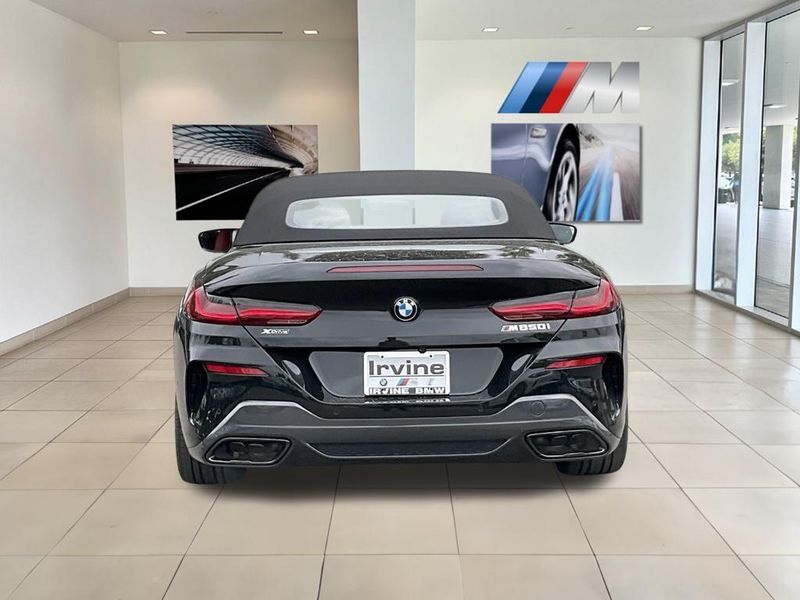 2025 BMW 8 Series M850i xDriveImage 7