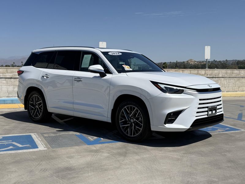 Used 2024 Lexus TX 350Image 2