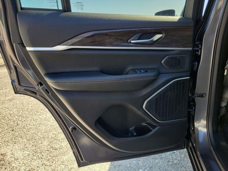 New 2026 Jeep Grand Cherokee Limited 4x4